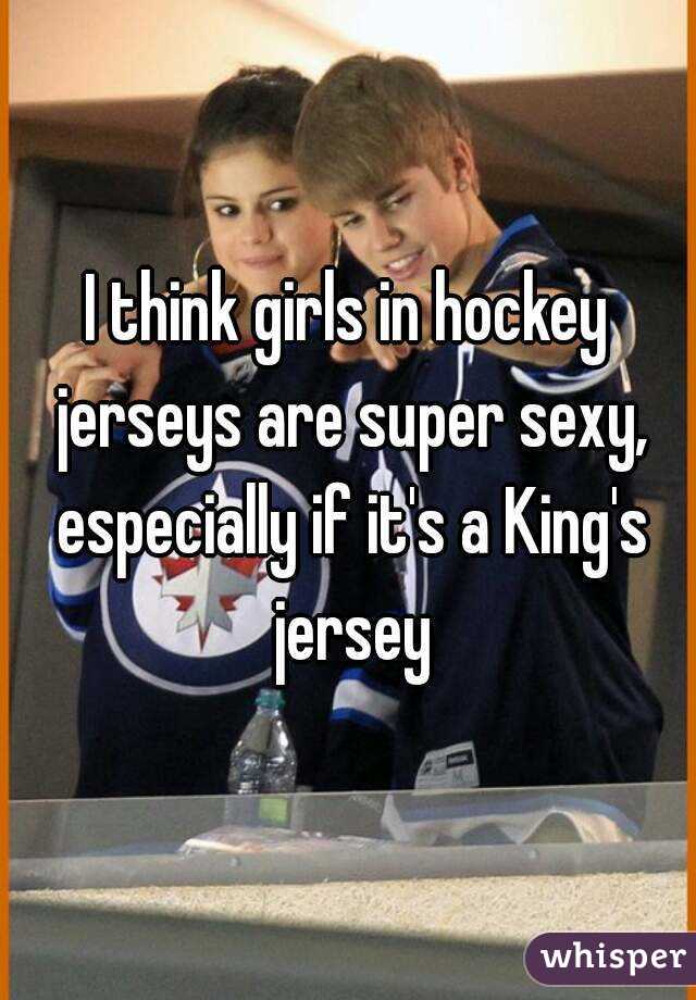 girls in hockey jerseys