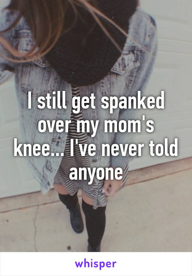Over Moms Knee Spanking - Moms knee spank - Quality porn