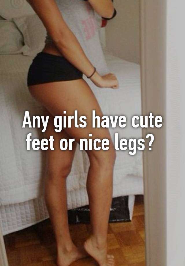 Girls with cute feet