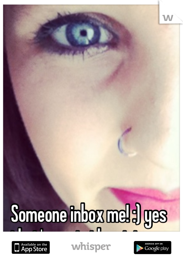 Someone inbox me! :) yes that's me in the picture 