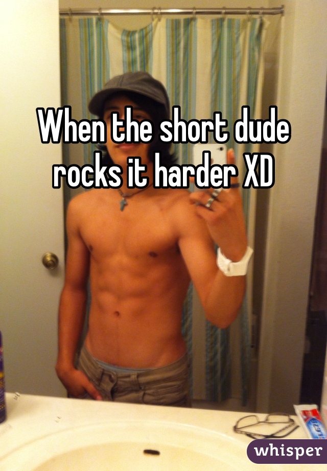 When the short dude rocks it harder XD 