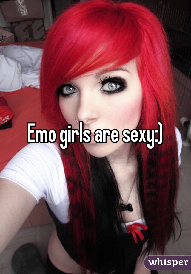 Emo girls are sexy:)