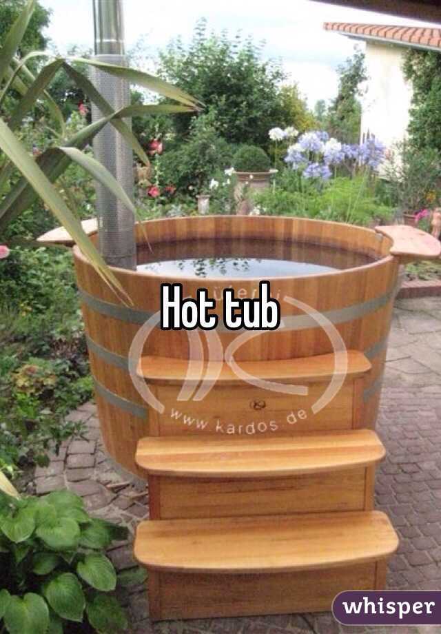 Hot tub 