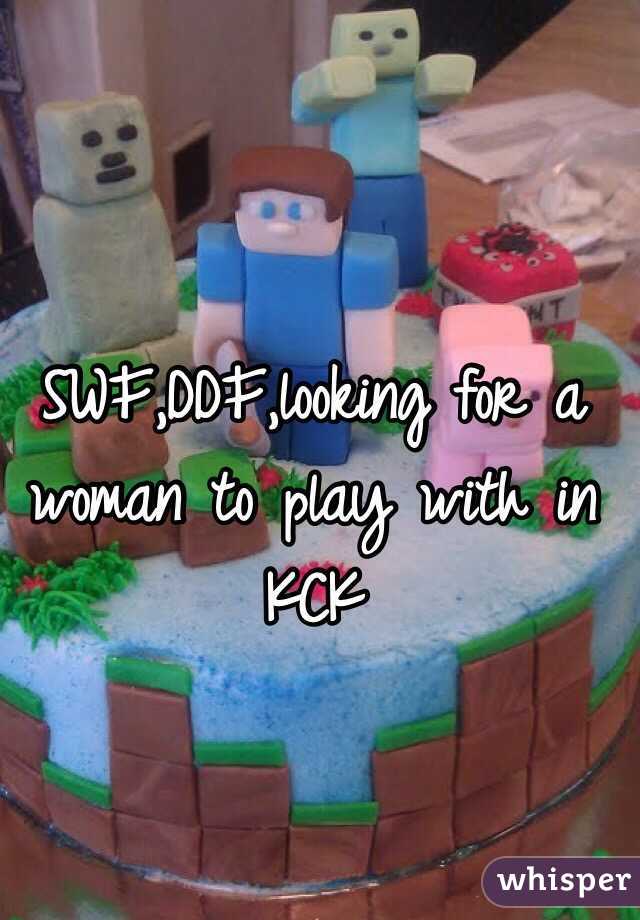 SWF,DDF,looking for a woman to play with in KCK
