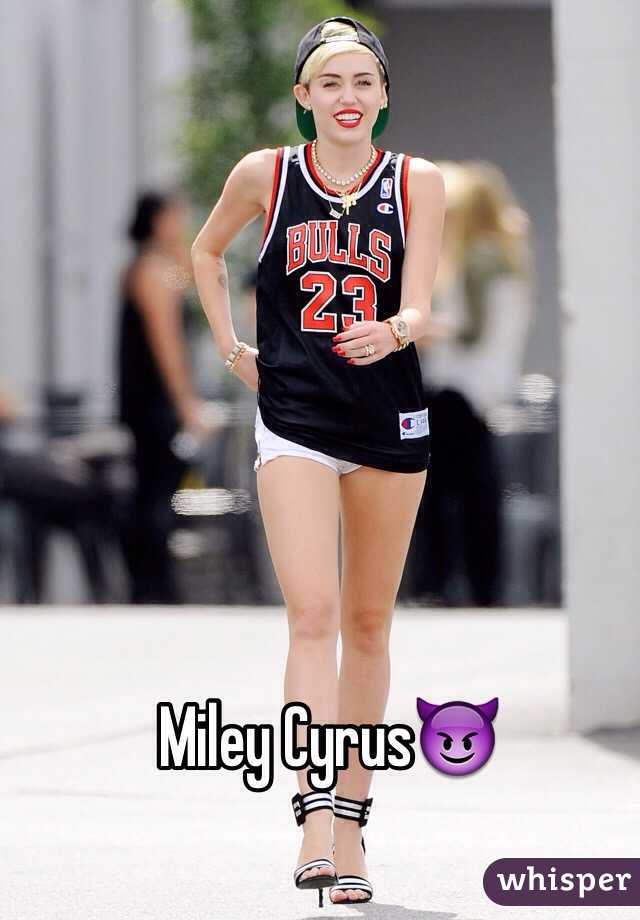 Miley Cyrus😈