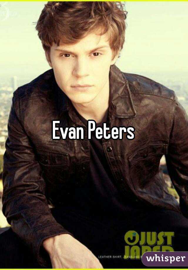 Evan Peters