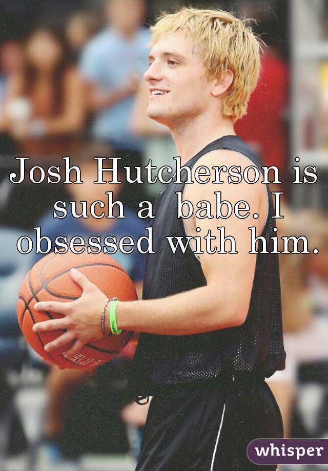 Josh Hutcherson is such a  babe. I obsessed with him. 