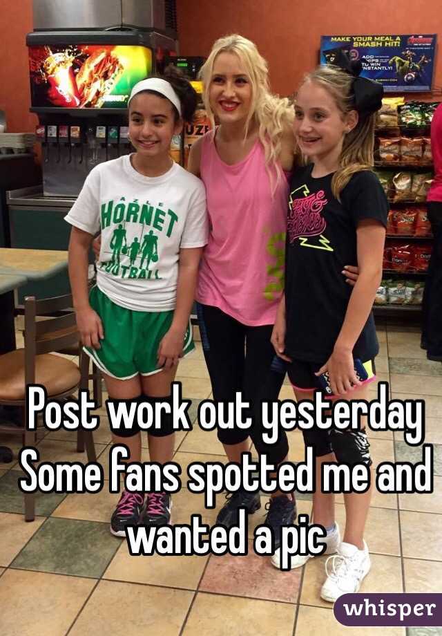 Post work out yesterday 
Some fans spotted me and wanted a pic 