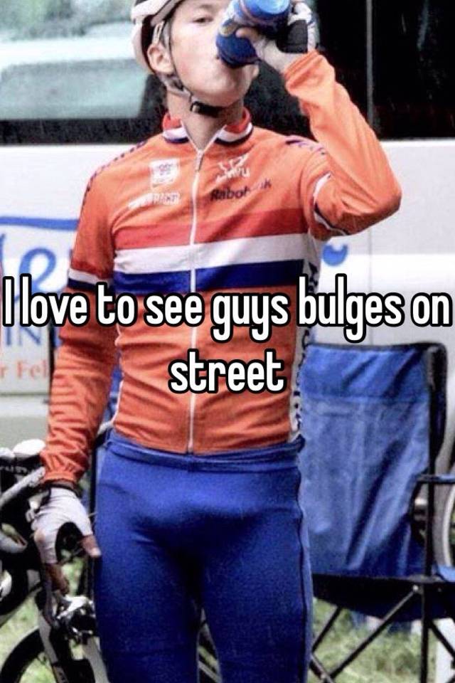 I Love To See Guys Bulges On Street 