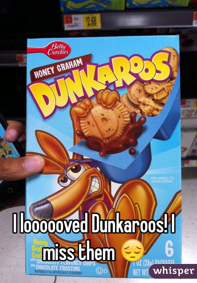I loooooved Dunkaroos! I miss them 😔