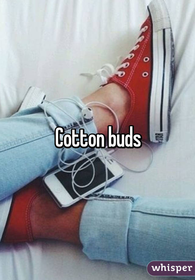 Cotton buds