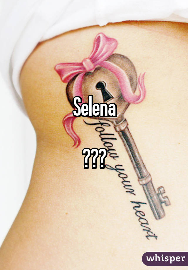 Selena

😍😍😍