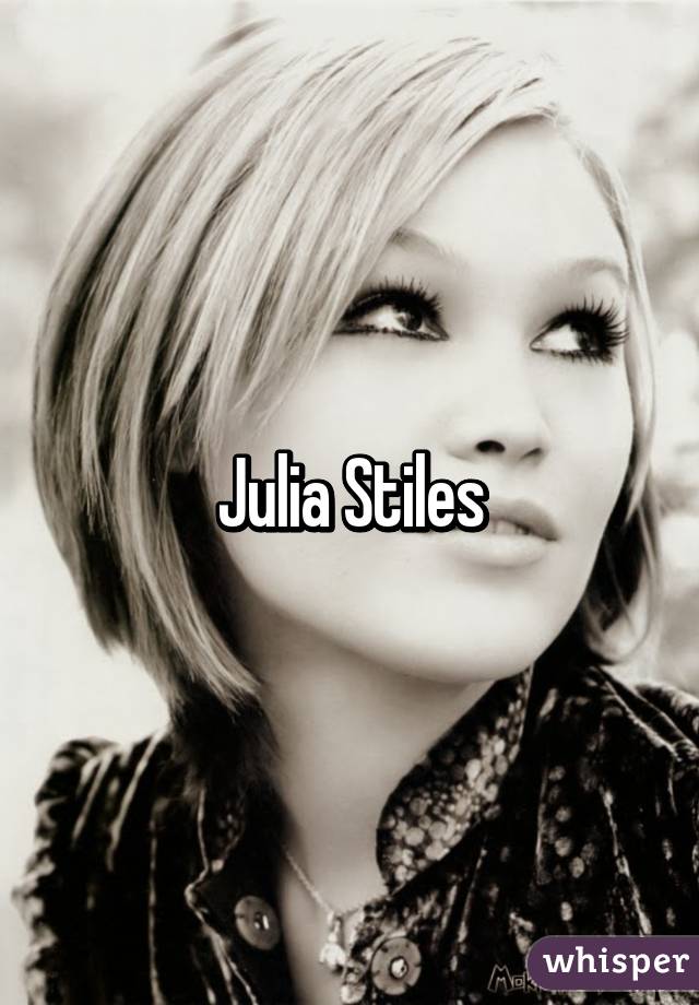 Julia Stiles