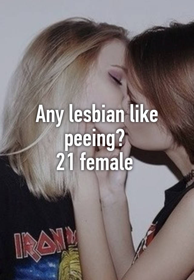 lesbian peeing 