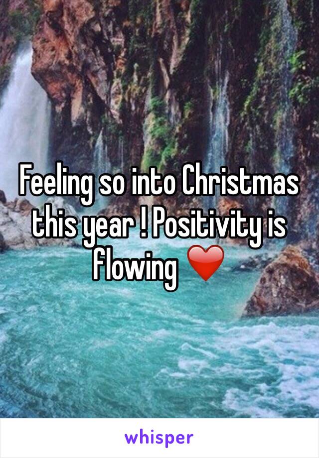 Feeling so into Christmas this year ! Positivity is flowing ❤️