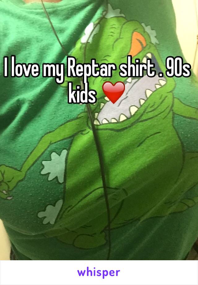 I love my Reptar shirt . 90s kids ❤️