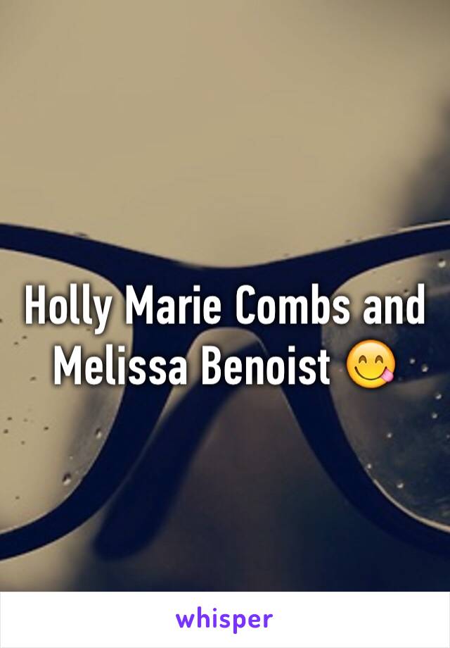 Holly Marie Combs and Melissa Benoist 😋