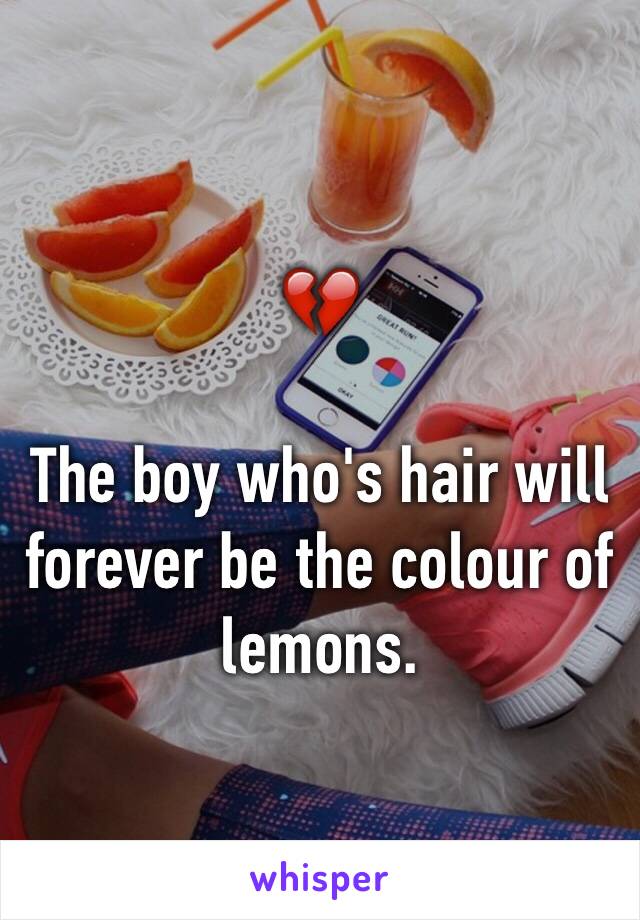 💔

The boy who's hair will forever be the colour of lemons.