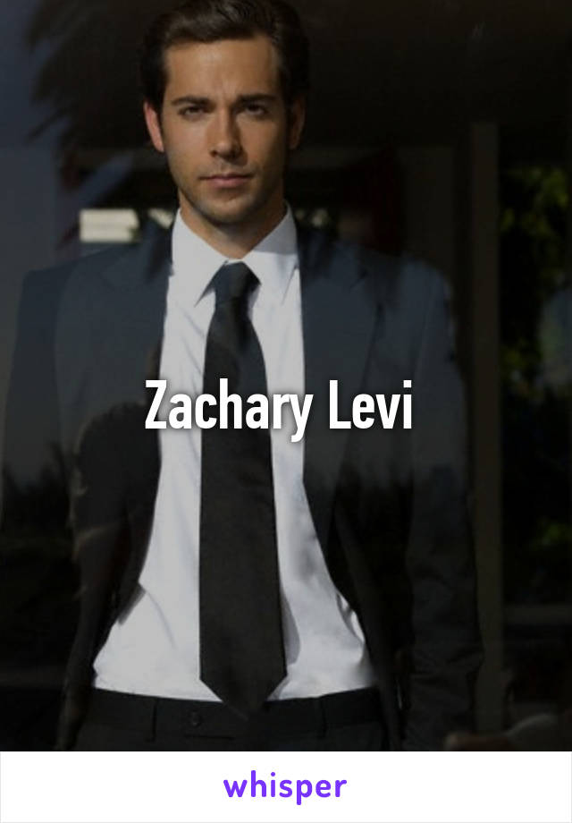 Zachary Levi 