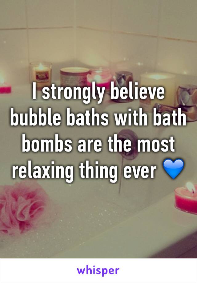 I strongly believe bubble baths with bath bombs are the most relaxing thing ever 💙