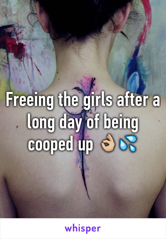 Freeing the girls after a long day of being cooped up 👌🏼💦