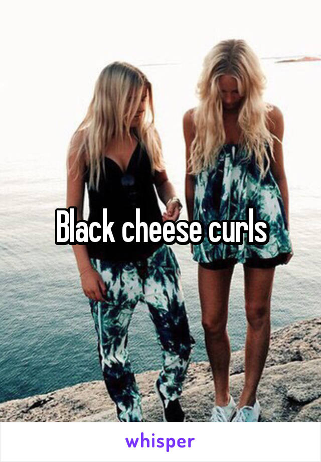 Black cheese curls