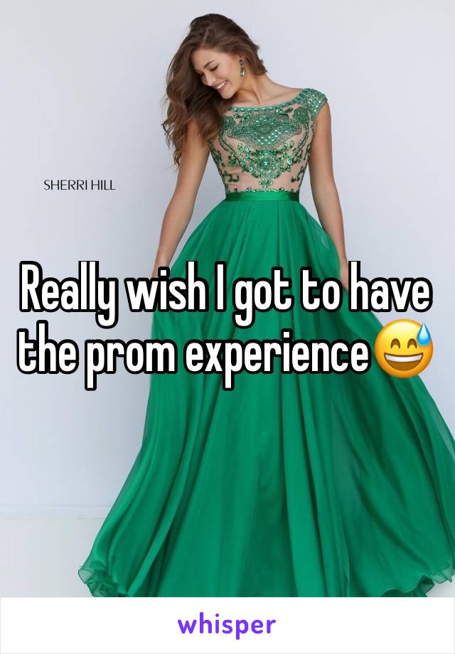 Really wish I got to have the prom experience😅