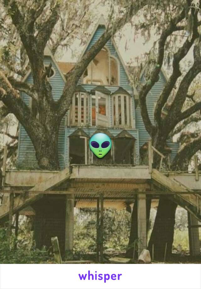 👽