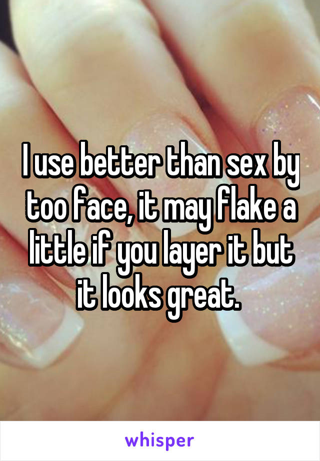 I use better than sex by too face, it may flake a little if you layer it but it looks great. 