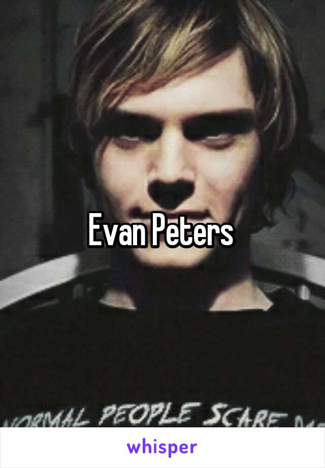 Evan Peters 