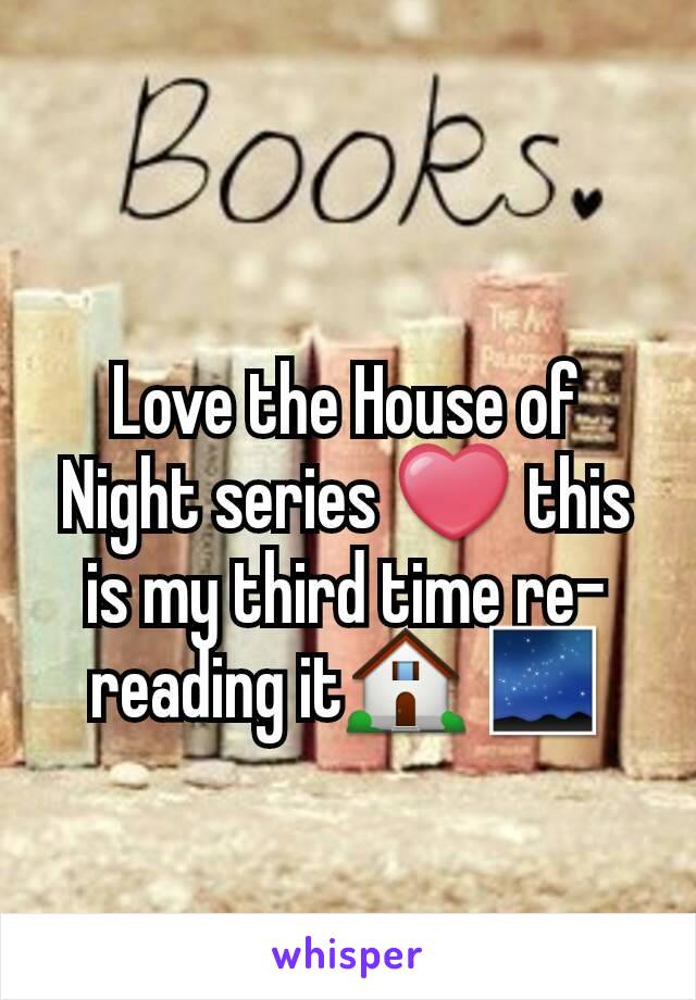 Love the House of Night series ❤ this is my third time re-reading it🏡 🌌