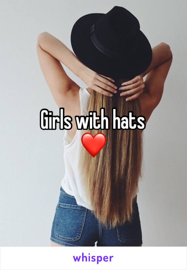 Girls with hats
❤️