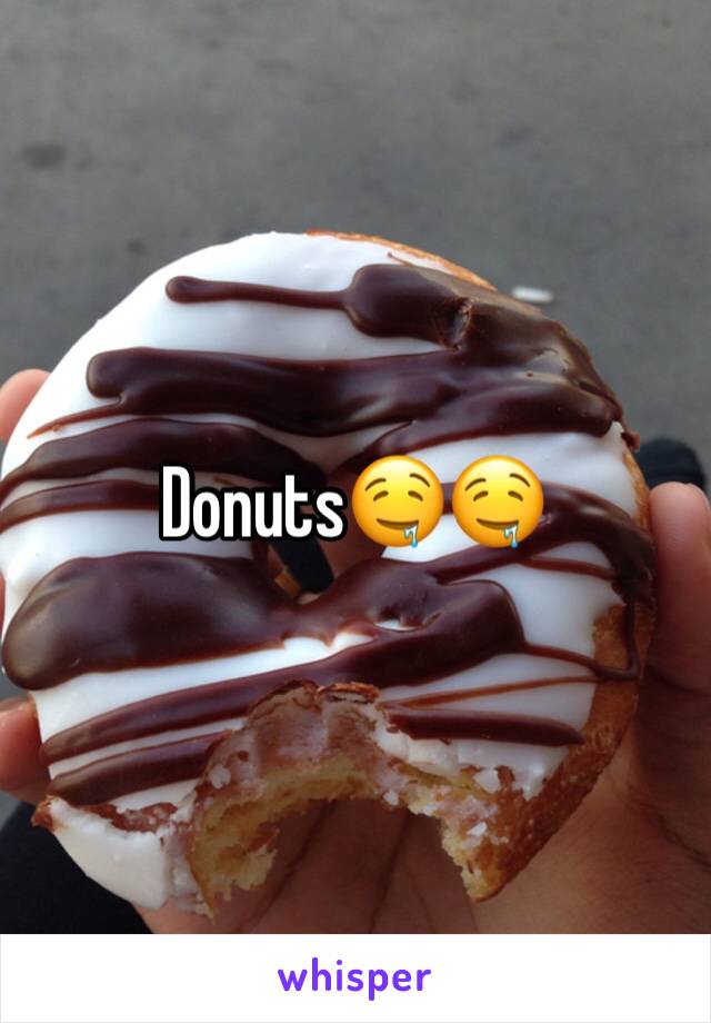 Donuts🤤🤤