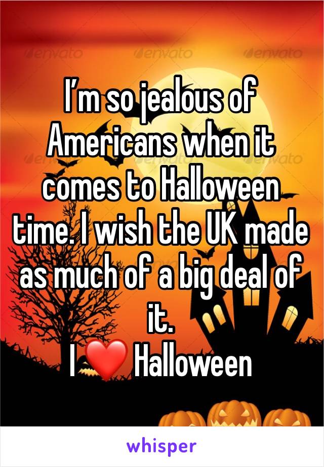I’m so jealous of Americans when it comes to Halloween time. I wish the UK made as much of a big deal of it. 
I ❤️ Halloween 