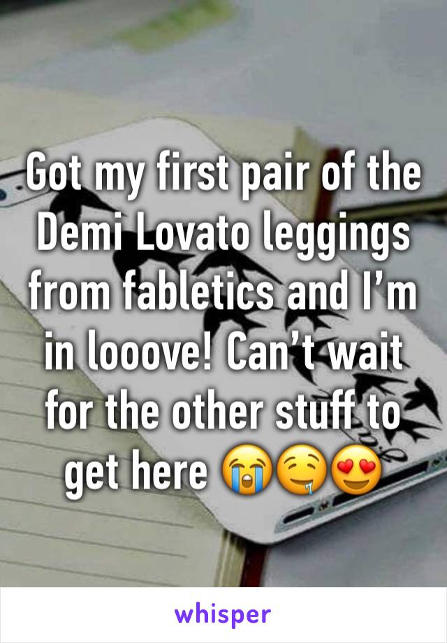 Got my first pair of the Demi Lovato leggings from fabletics and I’m in looove! Can’t wait for the other stuff to get here 😭🤤😍