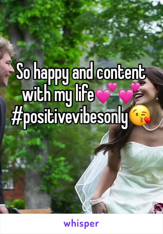 So happy and content with my life💕💕
#positivevibesonly😘