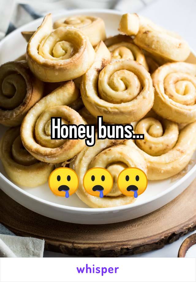 
Honey buns...

🤤🤤🤤