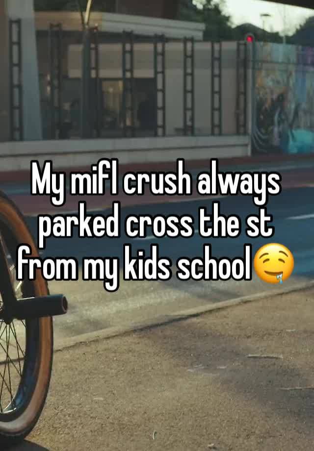My mifl crush always parked cross the st from my kids school🤤
